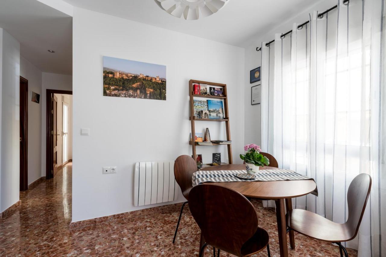 Anna - Triana Apartamento Sevilha Exterior foto