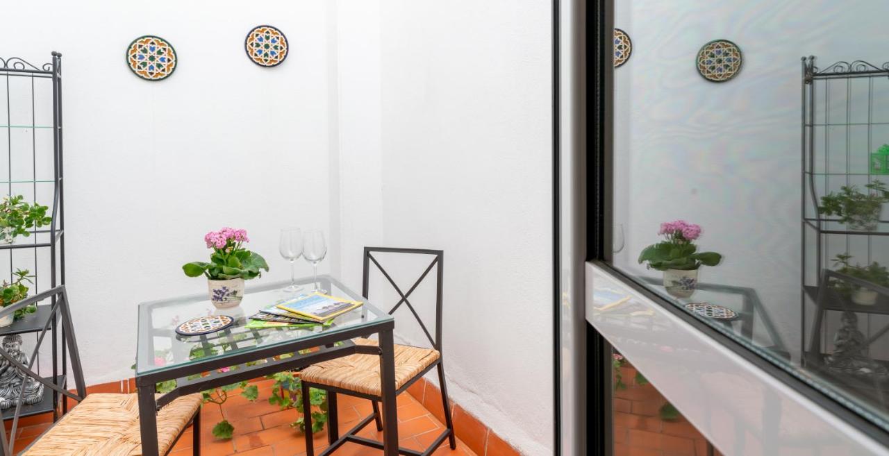 Anna - Triana Apartamento Sevilha Exterior foto