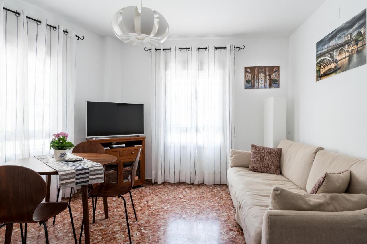 Anna - Triana Apartamento Sevilha Exterior foto